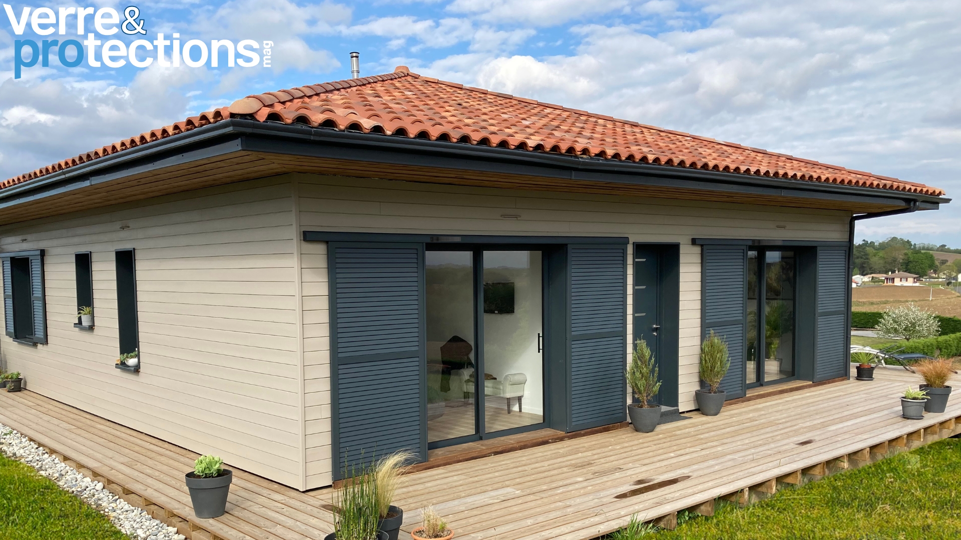 Volet coulissant solaire | Octobre 2025 | Verre & protections Magazine